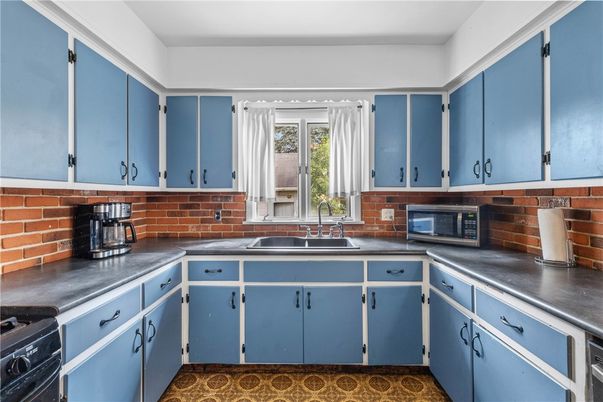 Interior, Kitchen, Stone Walls