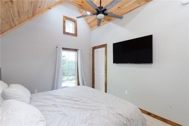 Bedroom, Interior, Wooden Beams, Wooden Ceilings