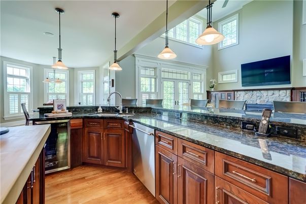 Dining room, Interior, Kitchen, Pendant Lights, Stainless Steel Appliances, Wood Texture Flooring