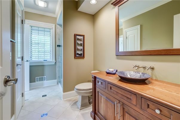 Bathroom, Interior, Recessed Lighting