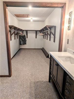 Interior, Walk-in Closets