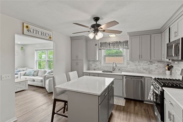 Dining room, Interior, Kitchen, Living room, Stainless Steel Appliances, Wood Texture Flooring