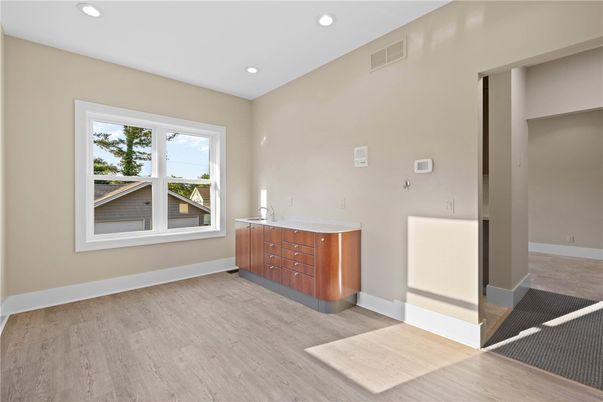 Interior, Recessed Lighting, Wood Texture Flooring