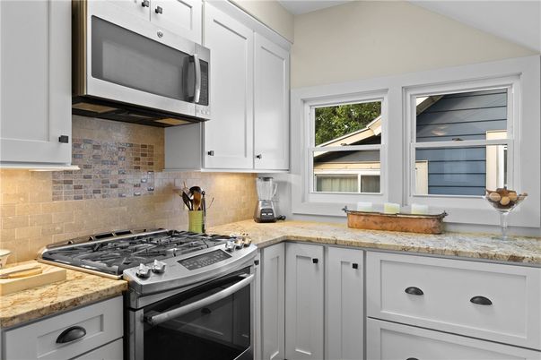 Interior, Kitchen, Stainless Steel Appliances