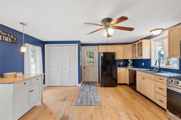 Interior, Kitchen, Pendant Lights, Wood Texture Flooring