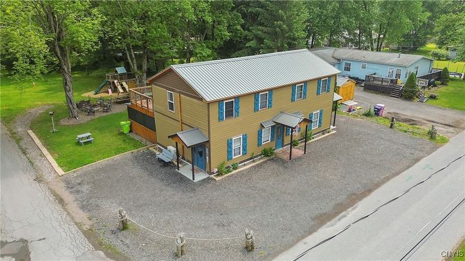 Exterior, Drone