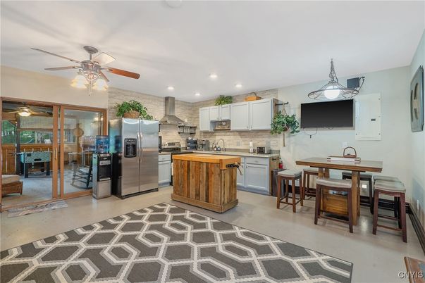 Dining room, Interior, Kitchen, Recessed Lighting, Stainless Steel Appliances