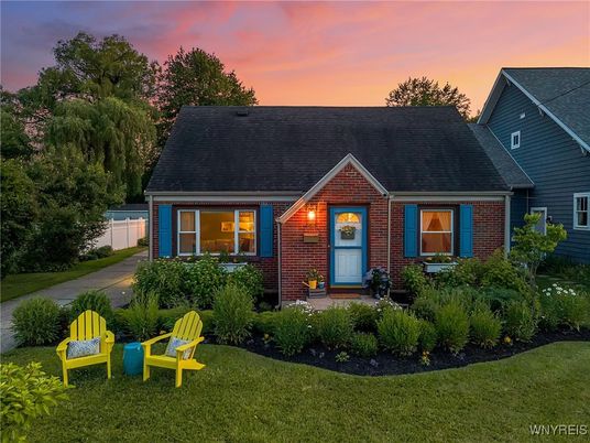 Exterior, Facade, Brick Facade, Cape Cod