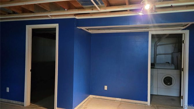 Interior, Utility Closets, Washer