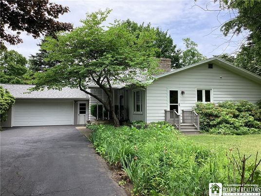 Backyard, Detached Garage, Exterior