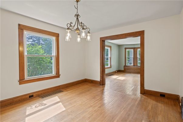 Chandelier, Empty room, Interior, Wood Texture Flooring