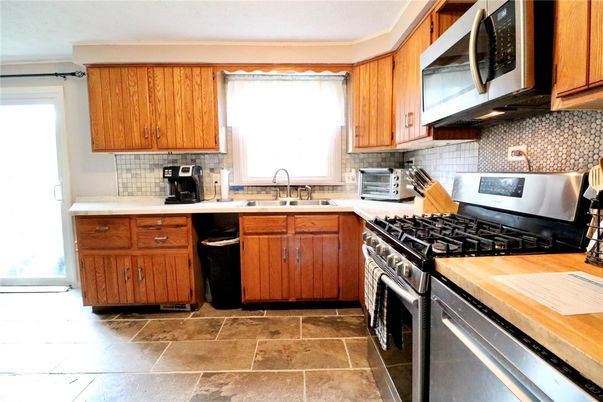 Interior, Kitchen, Stainless Steel Appliances