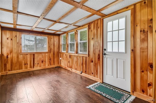 Empty room, Interior, Wooden Beams, Wood Texture Flooring, Wooden Walls
