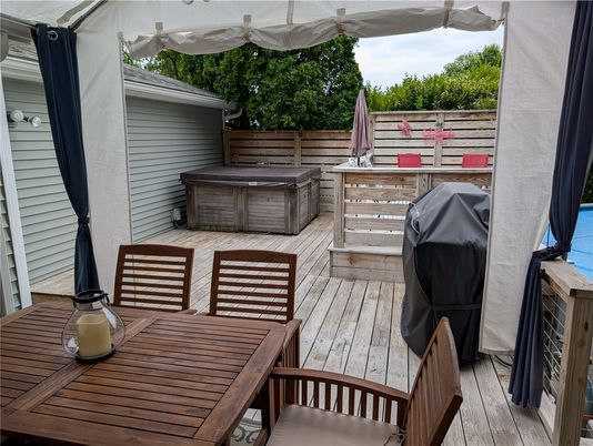 Exterior, Hot Tub