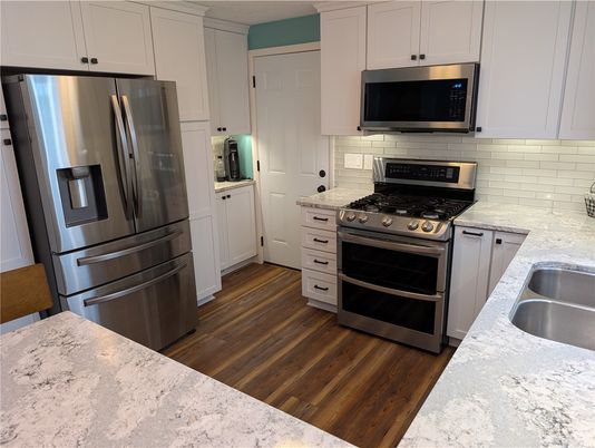 Interior, Kitchen, Stainless Steel Appliances, Wood Texture Flooring