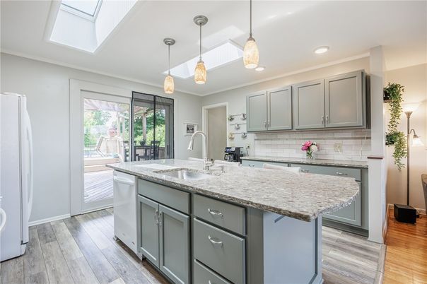 Interior, Kitchen, Pendant Lights, Recessed Lighting, Wood Texture Flooring