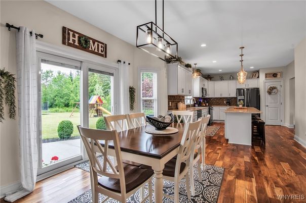 Dining room, Interior, Kitchen, Pendant Lights, Recessed Lighting, Wood Texture Flooring