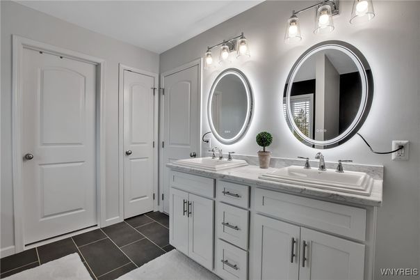 Bathroom, Dual Sink Vanities, Interior