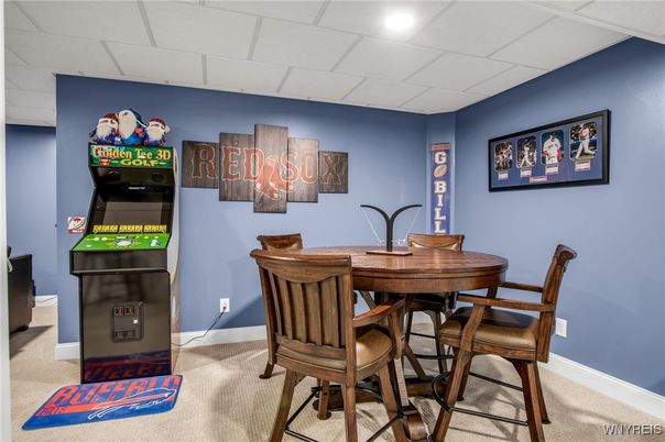 Dining room, Interior, Recessed Lighting