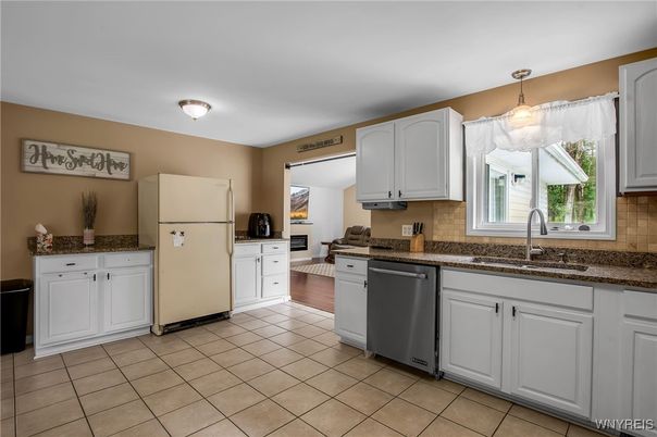 Interior, Kitchen, Pendant Lights