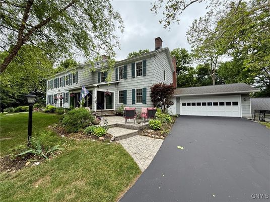 Attached, Backyard, Exterior, Facade, Georgian