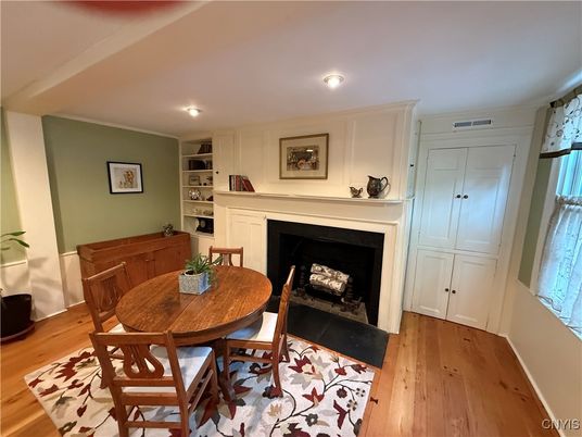 Dining room, Fireplace, Interior, Recessed Lighting, Wood Texture Flooring