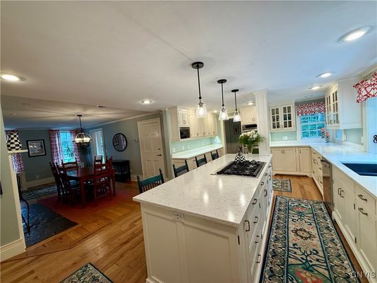 Dining room, Interior, Kitchen, Pendant Lights, Recessed Lighting, Wood Texture Flooring
