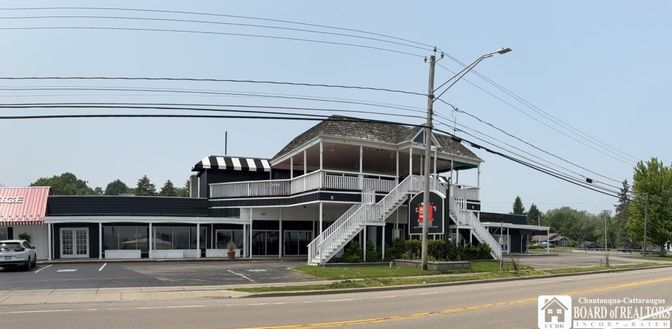 Exterior, Facade, None