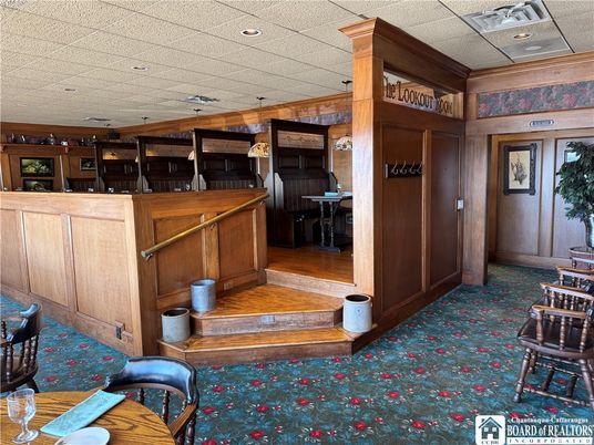 Dining room, Interior
