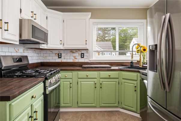 Interior, Kitchen, Stainless Steel Appliances