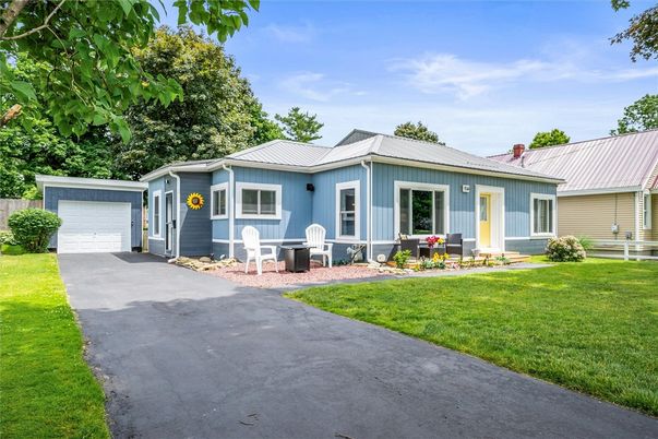 Backyard, Detached Garage, Exterior