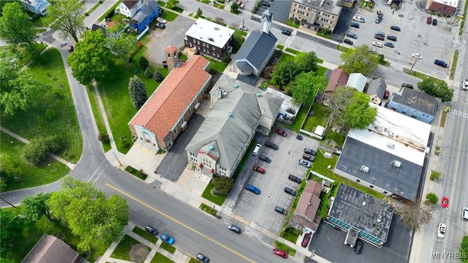 Exterior, Drone
