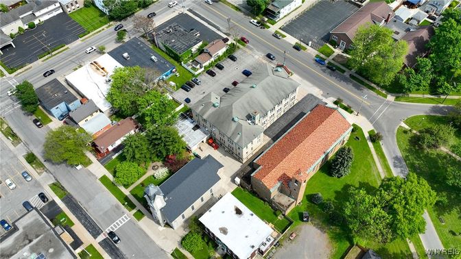 Exterior, Drone