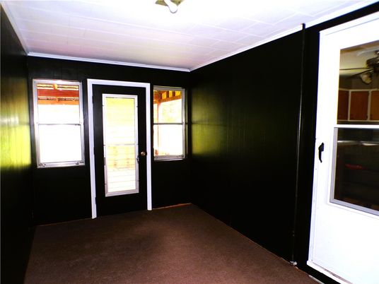 Elevator, Empty room, Interior