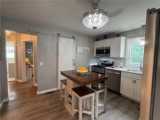 Chandelier, Dining room, Interior, Kitchen, Pendant Lights, Wood Texture Flooring