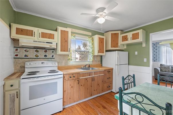 Interior, Kitchen, Wood Texture Flooring