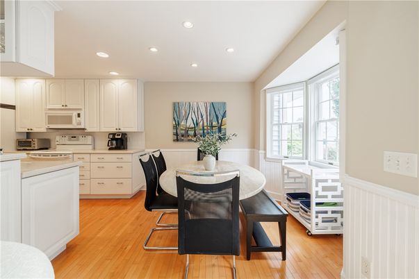Dining room, Interior, Kitchen, Recessed Lighting, Wood Texture Flooring