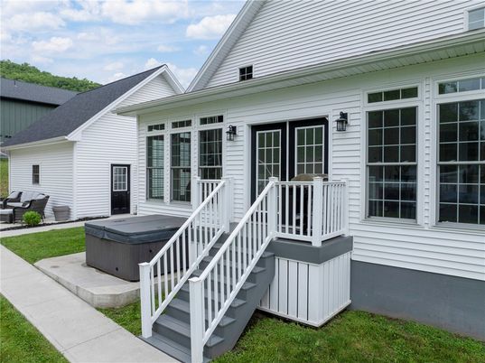 Exterior, Hot Tub