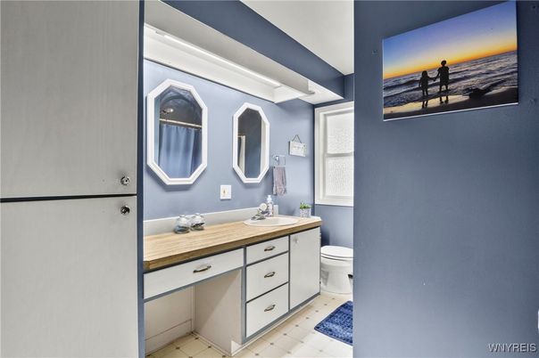 Bathroom, Dual Sink Vanities, Interior
