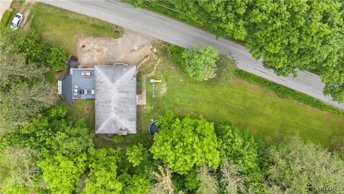 Exterior, Drone