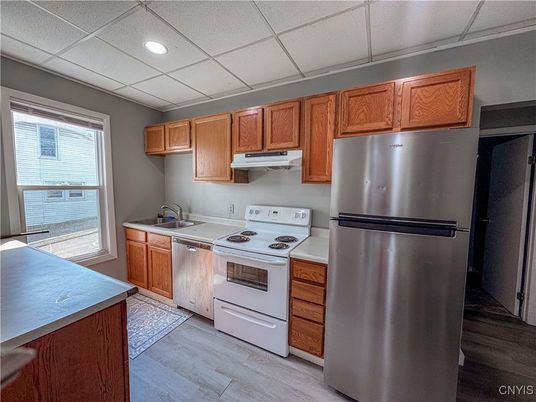 Interior, Kitchen, Recessed Lighting, Wood Texture Flooring