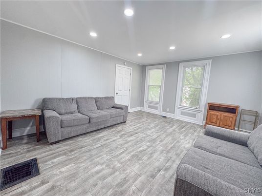 Interior, Living room, Recessed Lighting, Wood Texture Flooring