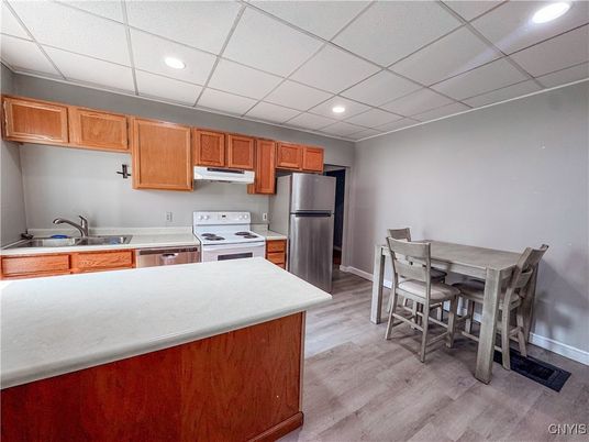 Dining room, Interior, Kitchen, Recessed Lighting, Wood Texture Flooring