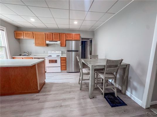 Dining room, Interior, Kitchen, Recessed Lighting, Wood Texture Flooring