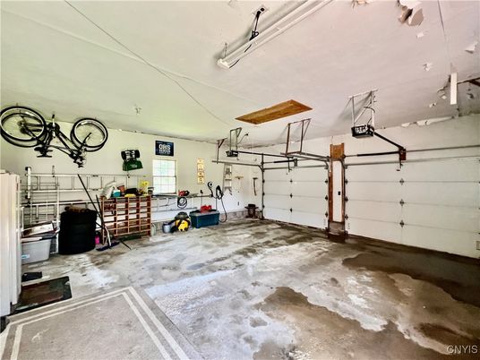 Garage, Interior