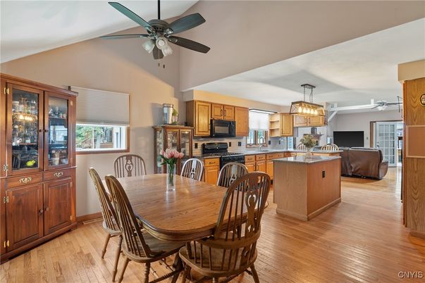 Dining room, Interior, Kitchen, Pendant Lights, Wood Texture Flooring