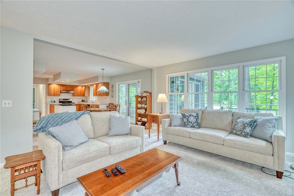 Interior, Kitchen, Living room, Pendant Lights, Stainless Steel Appliances