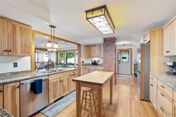 Interior, Kitchen, Pendant Lights, Wood Texture Flooring