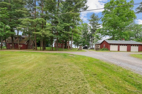 Backyard, Detached Garage, Exterior