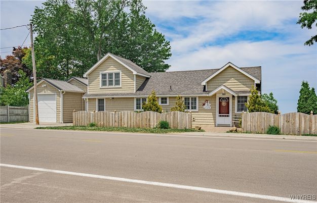 Attached, Detached Garage, Exterior, Facade, Cape Cod